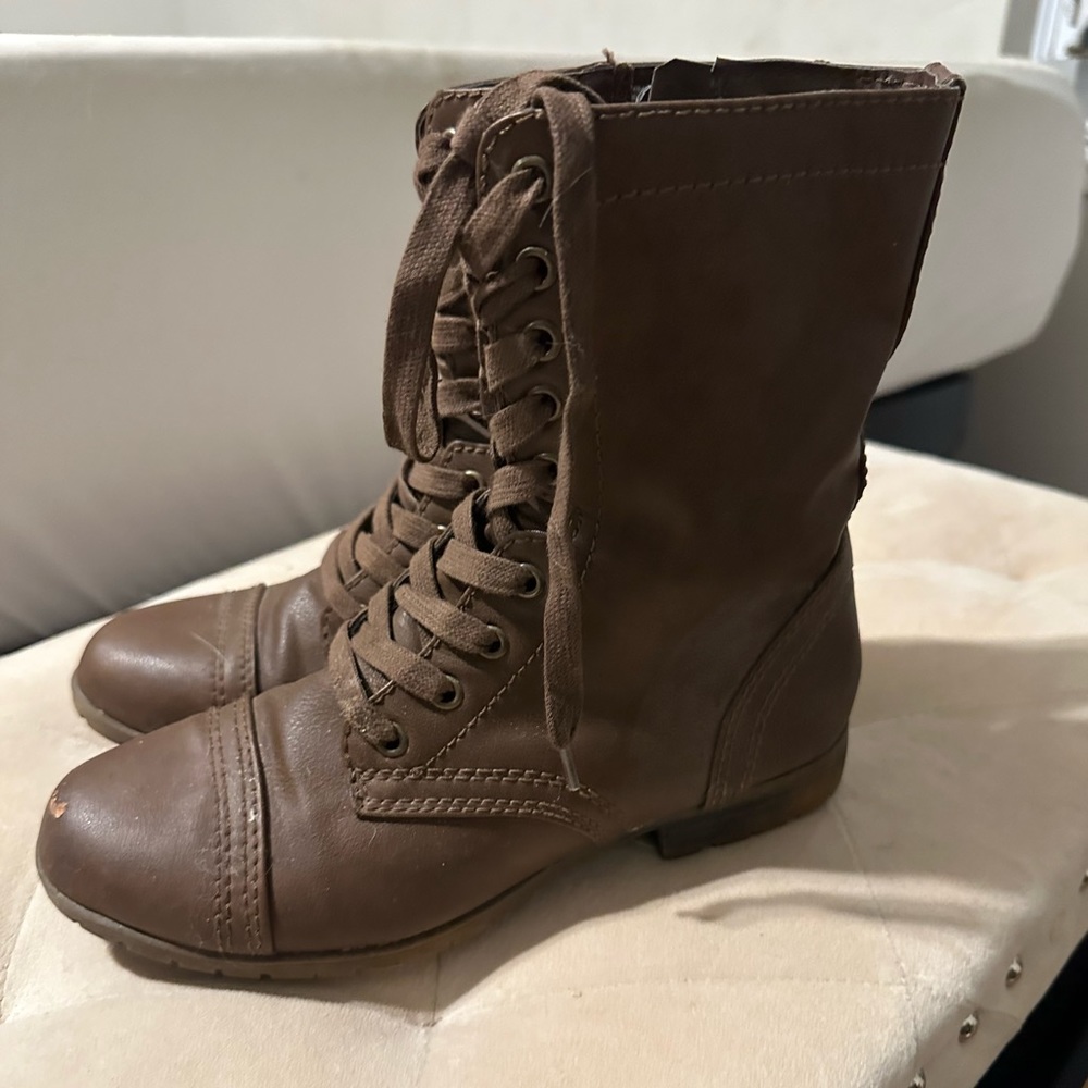 leather brown boots